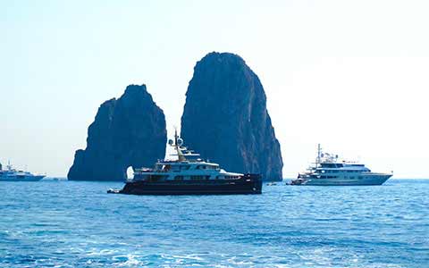 luxury yacht transfers Capri